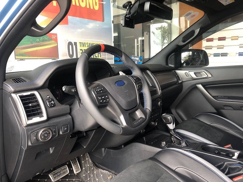 Đánh giá Ford Ranger Raptor 2021 - Vua Offroad tốc độ cao Trang bị tiện nghi Ford Raptor 2020 1 - Đánh giá Ford Ranger Raptor 2021 - Vua Offroad tốc độ cao