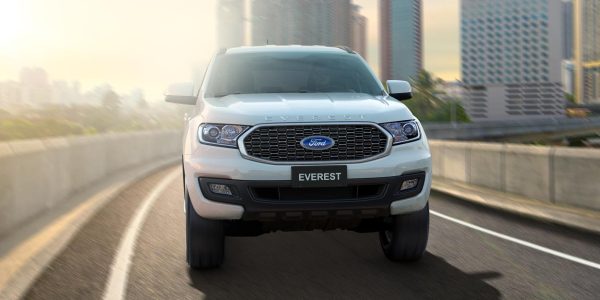Đánh giá Ford Everest Ambiente 2021 hoàn toàn mới