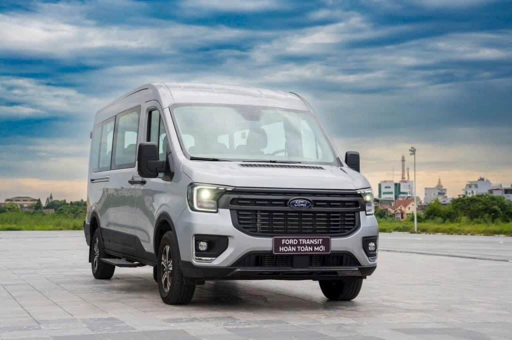 z5607166666682 87e93ec6f3b95c9b366a28ddd970c56f 1024x680 - Các Phiên Bản Ford Transit 2024 - Sự Lựa Chọn Hoàn Hảo Cho Mọi Nhu Cầu