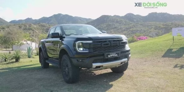 Cảm nhận nhanh Ford Ranger Raptor 2023 Thế hệ mới qua 10 điểm Mới: cuộc cách tân ngoạn mục!