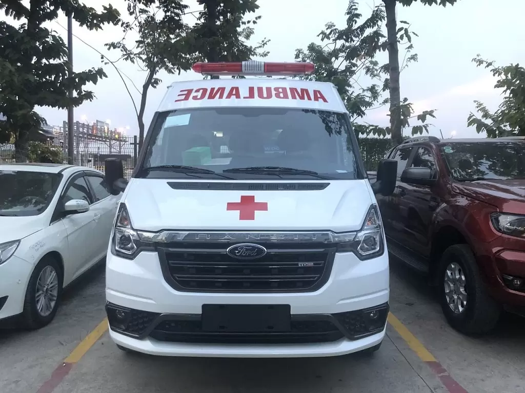 Ford Transit cứu thương z4315832944816 17d0b7c647ca13fd2d88b0647f3aa53f - Ford Transit cứu thương